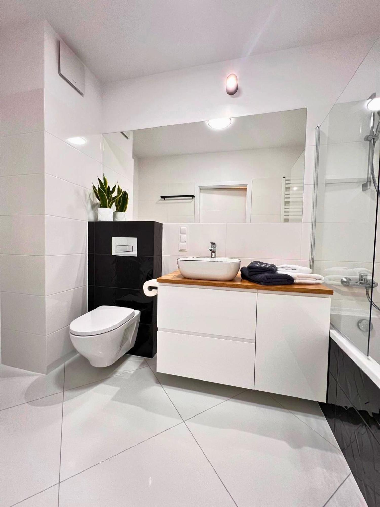 Apartament Purple Poznań Zewnętrze zdjęcie